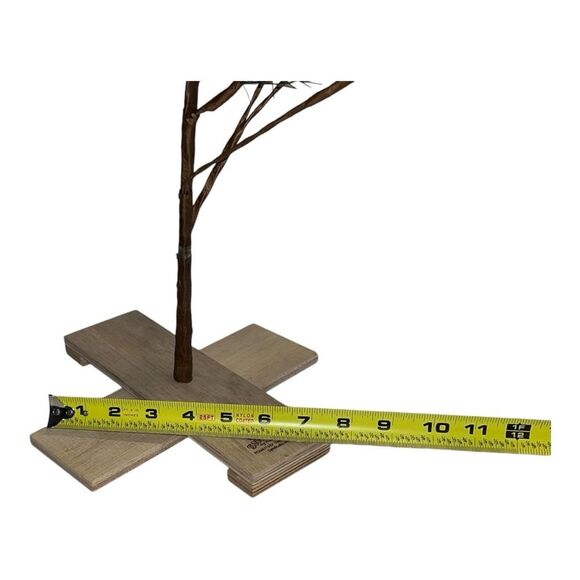 Peanuts Charlie Brown Christmas Tree - Picture 11 of 11